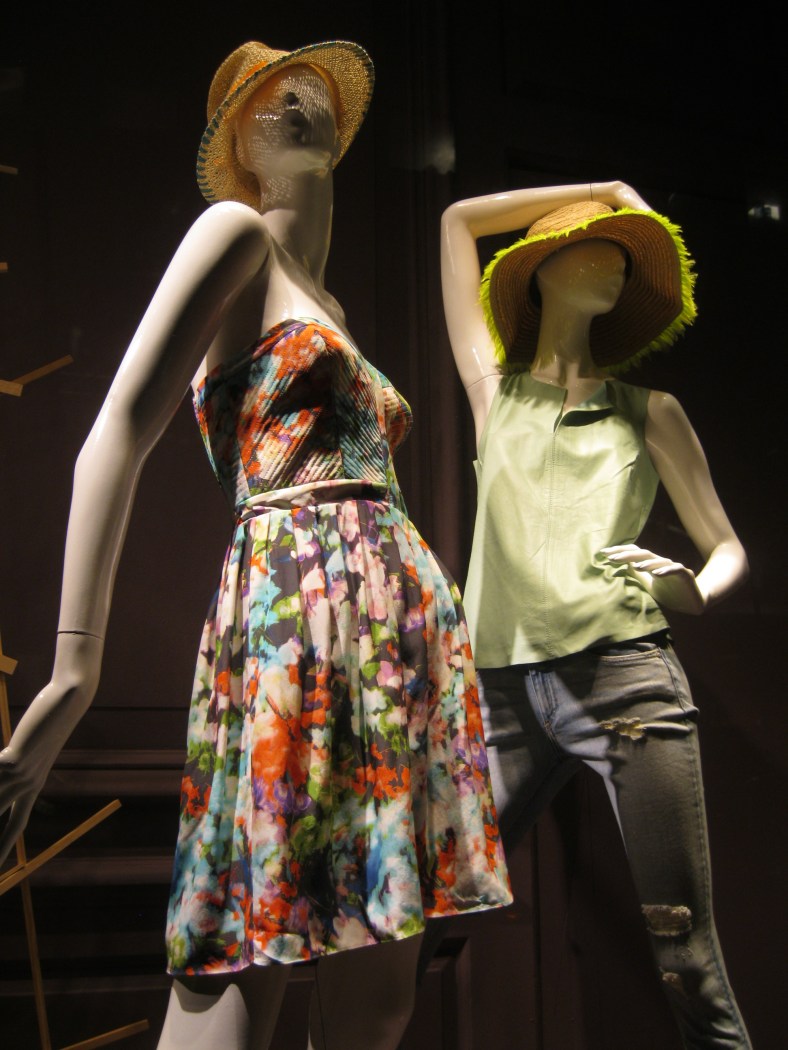 7....IMG_5648_saks 5th ave