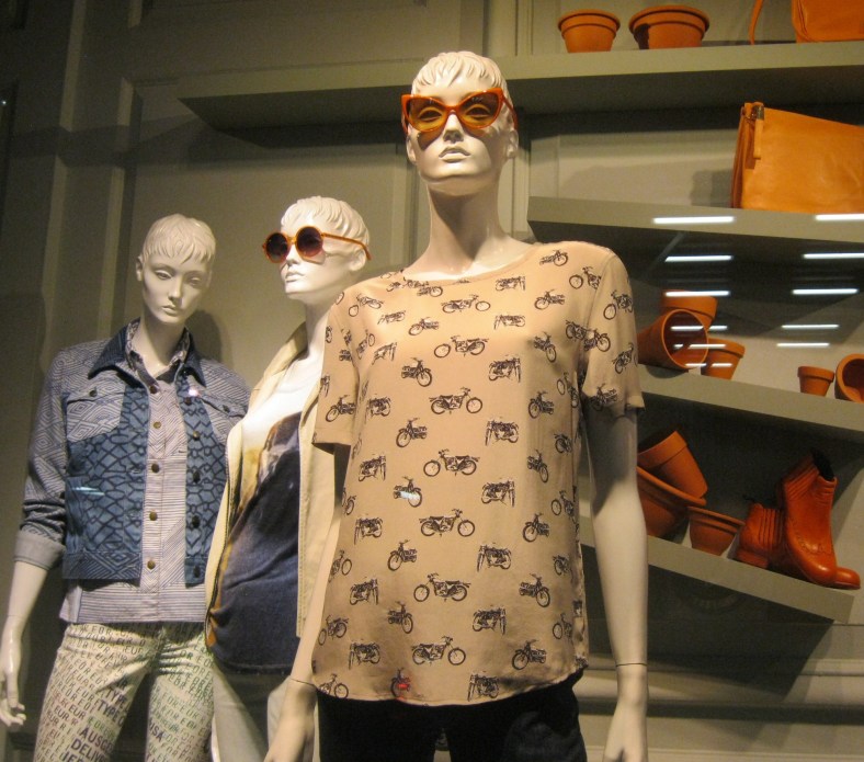 8....IMG_5664_saks 5th ave