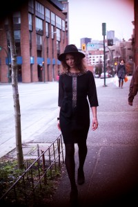 6_miki-citizen dress-walk