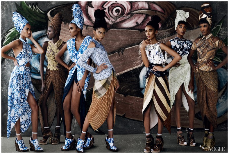 1_joan-smalls-arlenis-sosa-chanel-iman-anais-mali-jourdan-dunn-and-sessilee-lopez-photo-mario-testino-2010