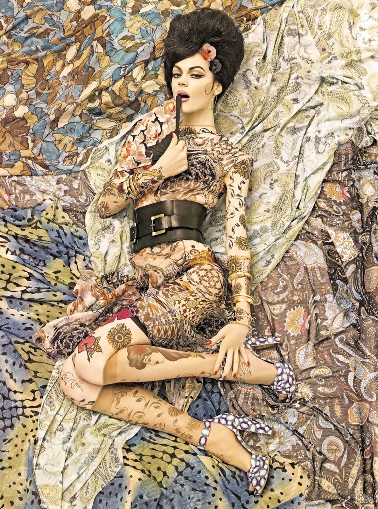 7_65276_vogue_patterns-vogue_italia_dec_2007-steven_meisel-nv04_122_611lo-762x1024