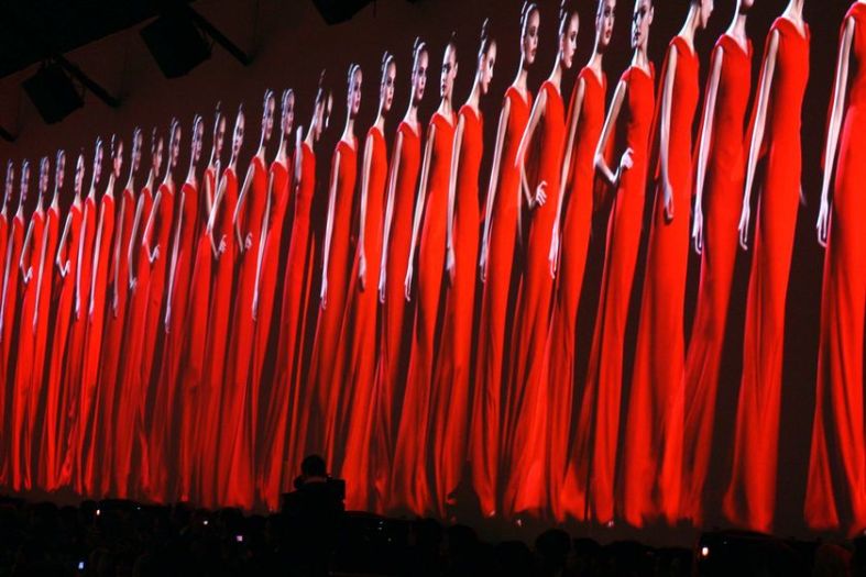 2_H_catwalk_yourself_2000s_valentino