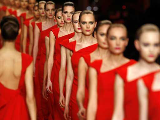 APTOPIX FRANCE FASHION VALENTINO FAREWELL