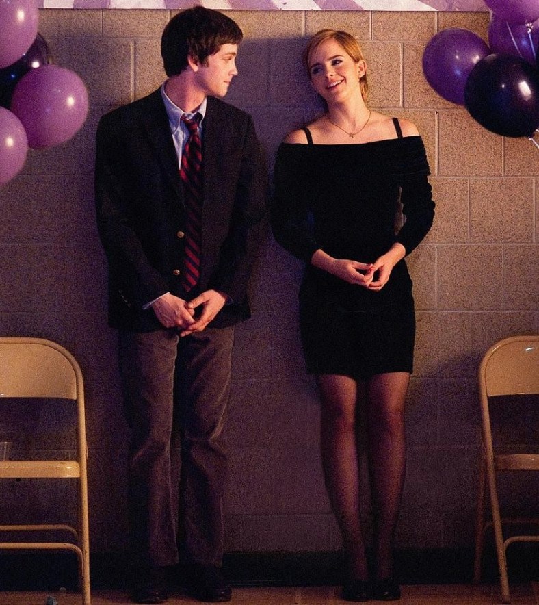 2_emma-watson-and-logan-lerman-perks-of-being-a-wallflower