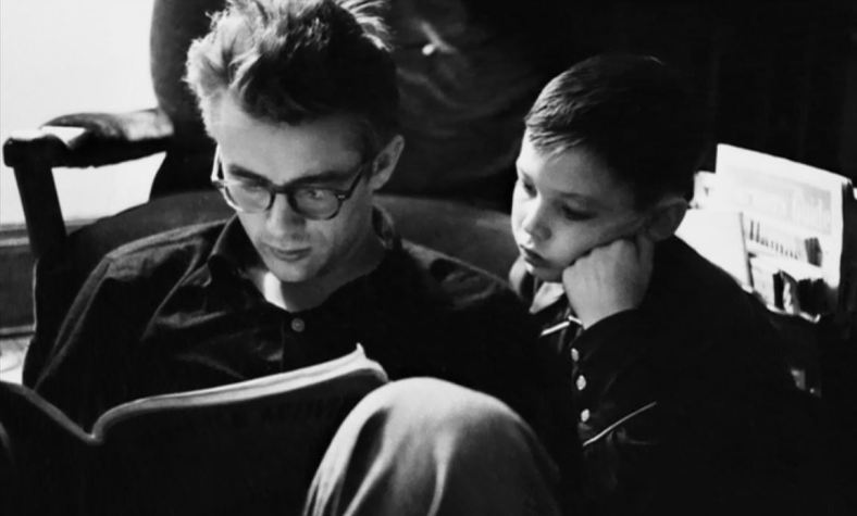 9_james-dean-with-a-young-cousin-dennis-stock_cousin Markie – Dennis Stock, 1955. © Dennis Stock:Magnum Photos